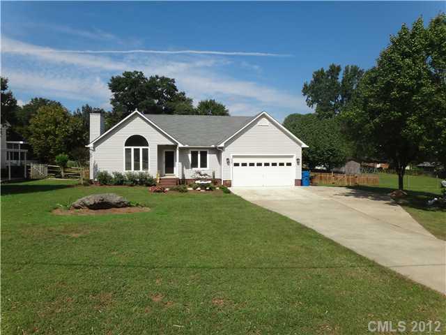 227 Oakside Drive Harrisburg NC 28075