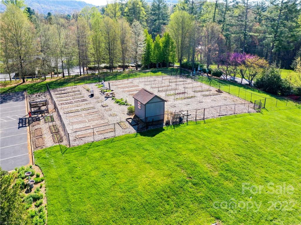 324 Mountain Crest Drive Hendersonville NC 28739