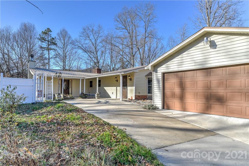 45 Forsythe Lane Waynesville NC 28785