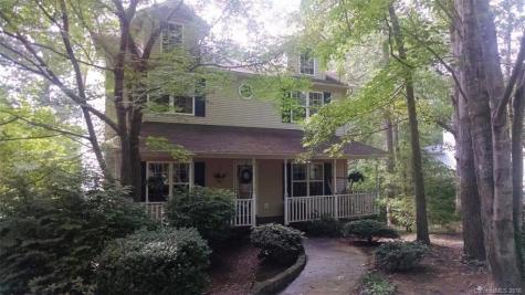 22 Friendly Way Asheville NC 28806