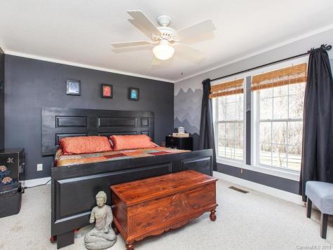 847 Bee Tree Road Swannanoa NC 28778