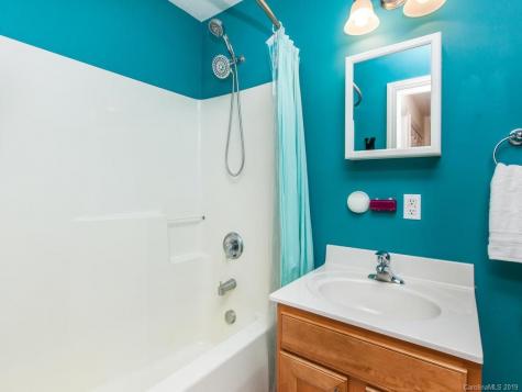 847 Bee Tree Road Swannanoa NC 28778
