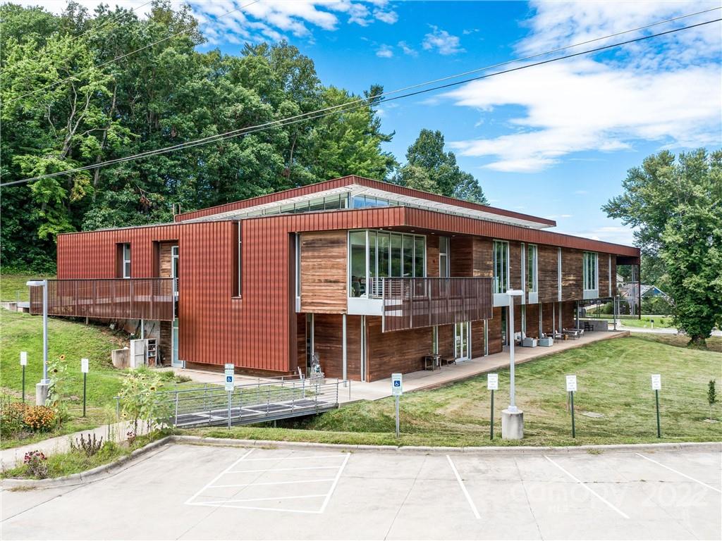 76 Jupiter Road Weaverville NC 28787