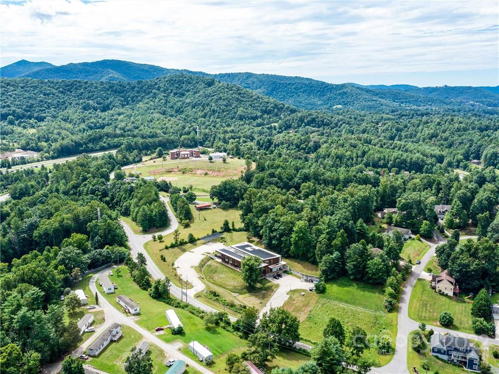 76 Jupiter Road Weaverville NC 28787