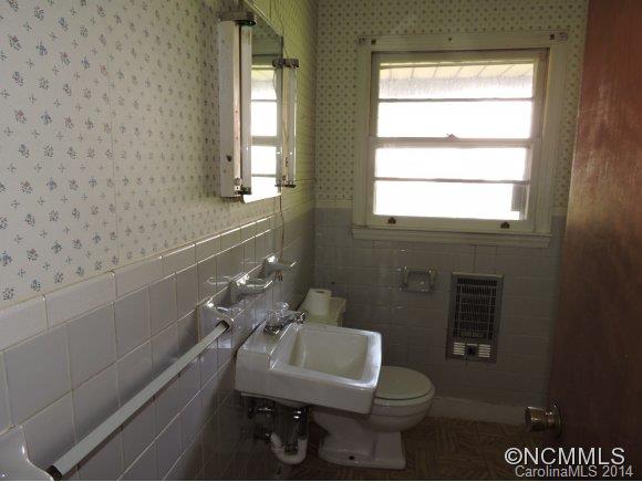 74 Selwyn Road Asheville NC 28806