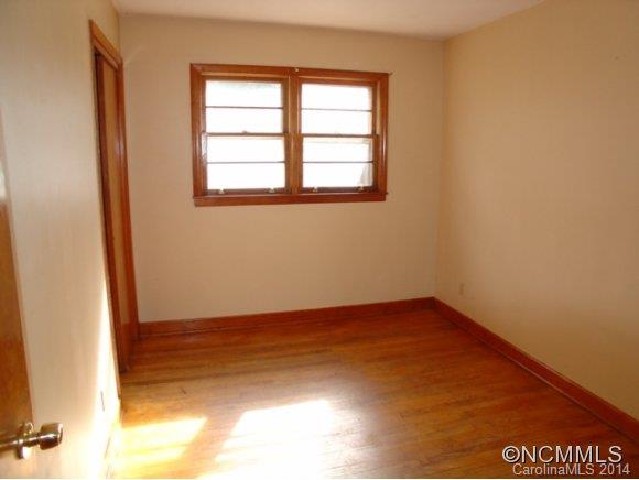 74 Selwyn Road Asheville NC 28806