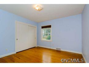 33 Brucemont Circle Asheville NC 28806