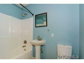 33 Brucemont Circle Asheville NC 28806
