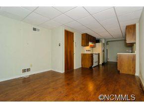 33 Brucemont Circle Asheville NC 28806