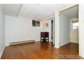 33 Brucemont Circle Asheville NC 28806