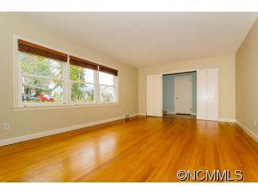 33 Brucemont Circle Asheville NC 28806