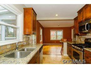33 Brucemont Circle Asheville NC 28806