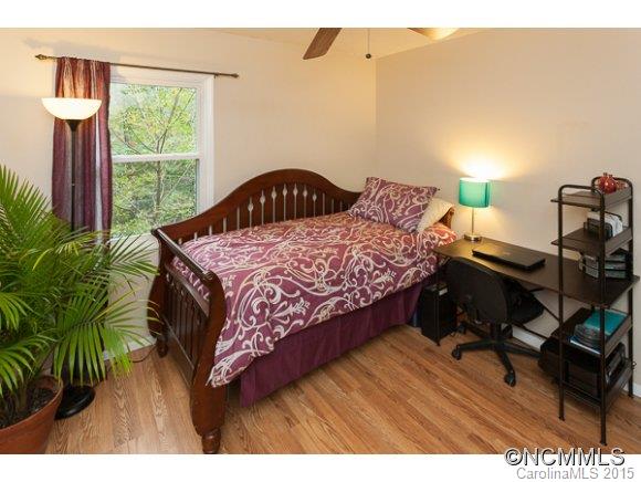 516 Betsy Ross Lane Asheville NC 28805