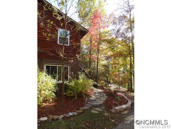 516 Betsy Ross Lane Asheville NC 28805