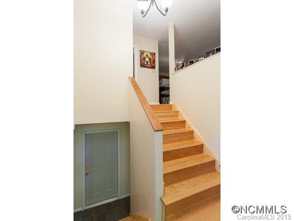 516 Betsy Ross Lane Asheville NC 28805