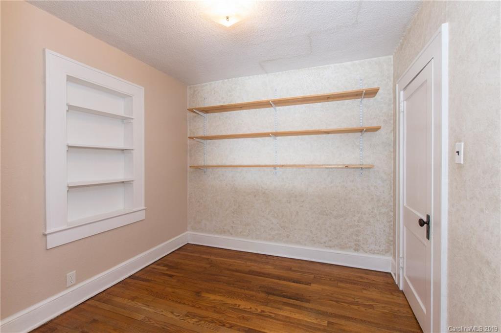 29 Green Oak Road Asheville NC 28804