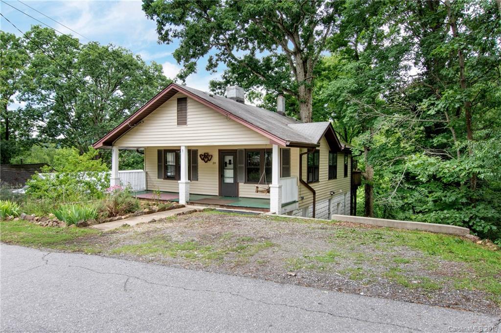 29 Green Oak Road Asheville NC 28804