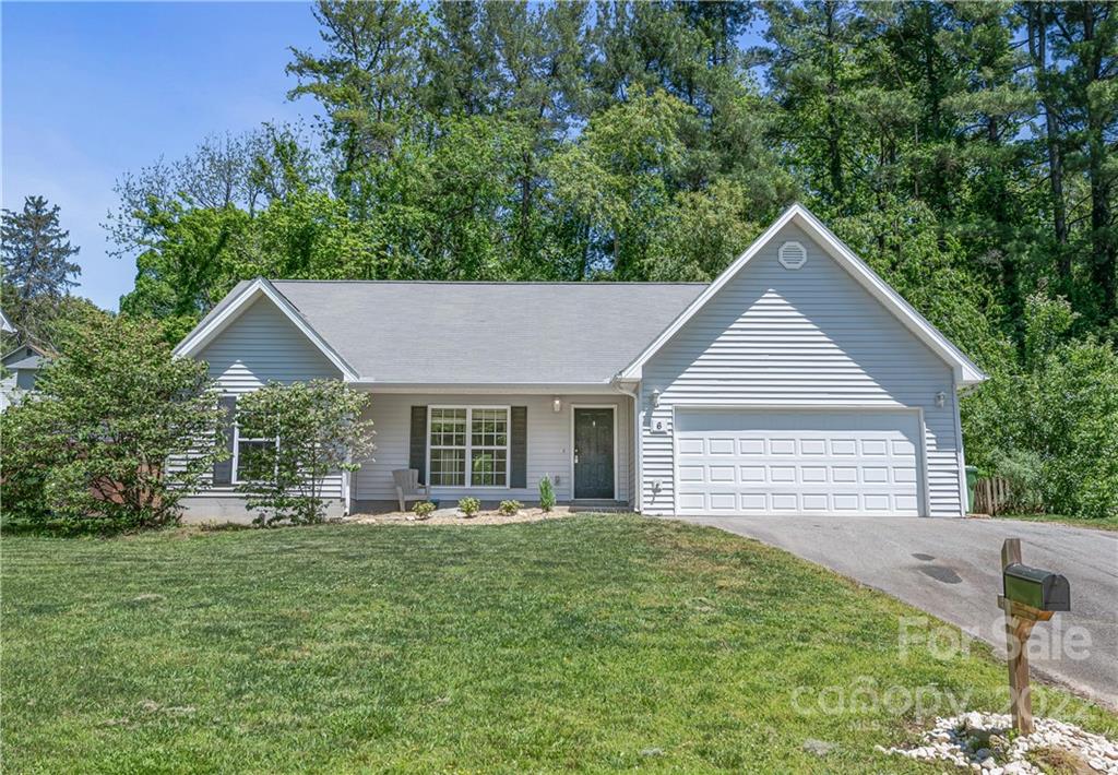 6 Saint Davids Court Asheville NC 28803