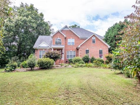 9827 Potter Road Matthews NC 28104