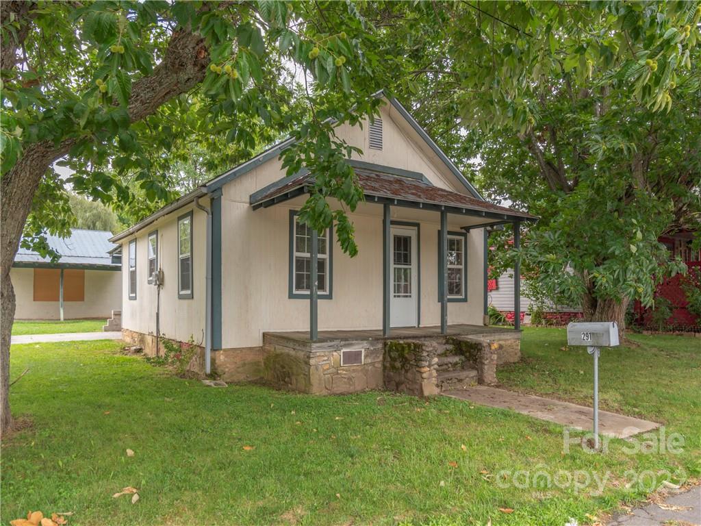 291 Camelot Drive Waynesville NC 28786