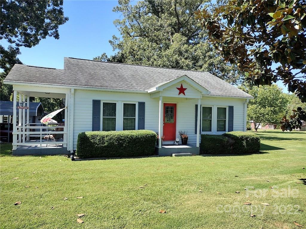 1696 Charlotte Highway Mooresville NC 28115