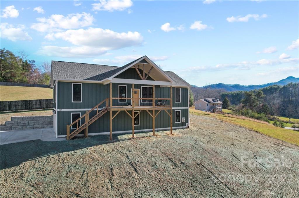 129 Oak Mountain Drive Leicester NC 28748