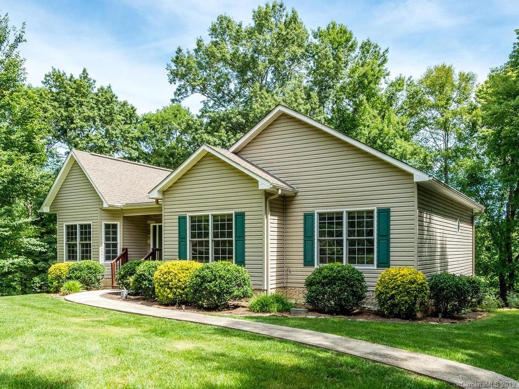 124 Woodchuck Way Mills River NC 28759