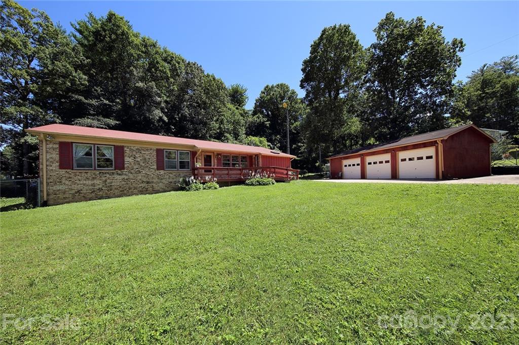 5 Machen Road Arden NC 28704
