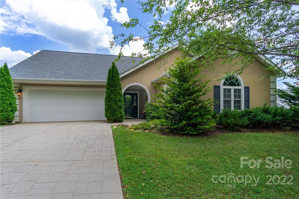 16 Stonebridge Drive Asheville NC 28805
