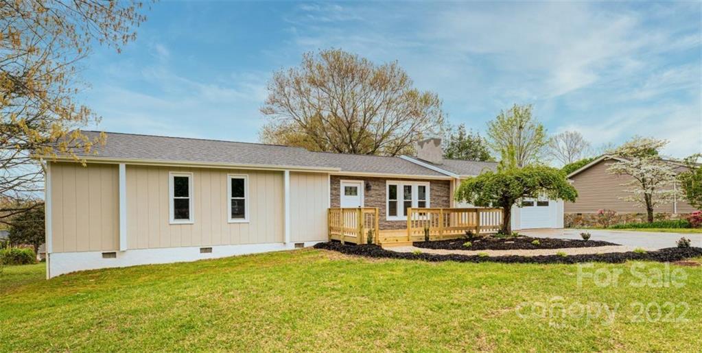 2105 5th Avenue NW Hickory NC 28601