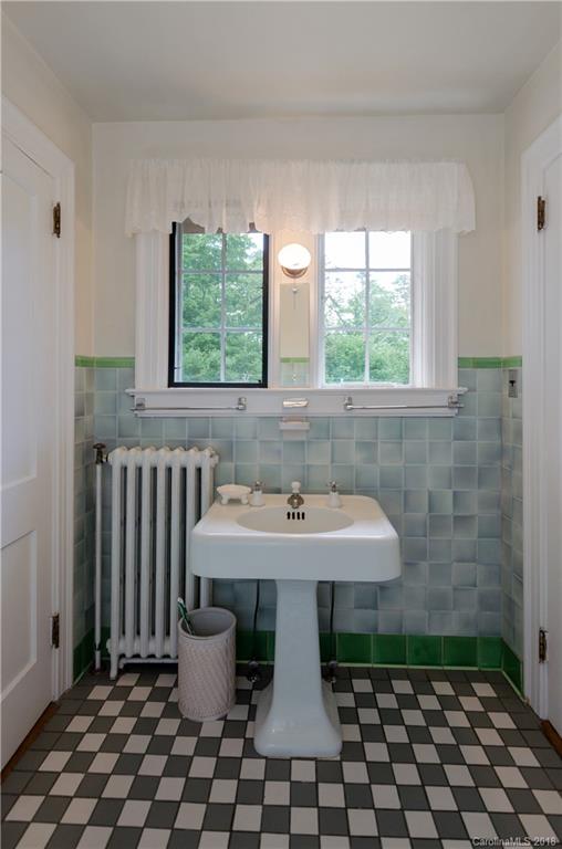 72 Windsor Road Asheville NC 28804