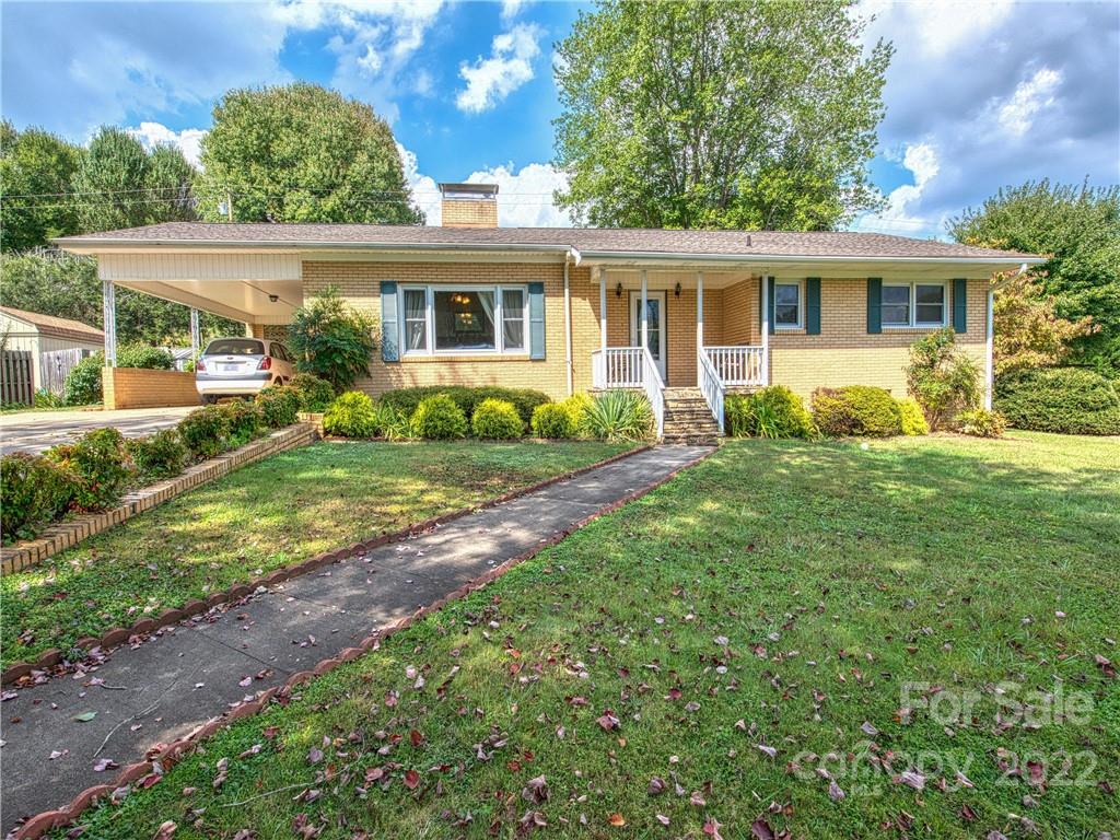 496 Shelton Street Waynesville NC 28786