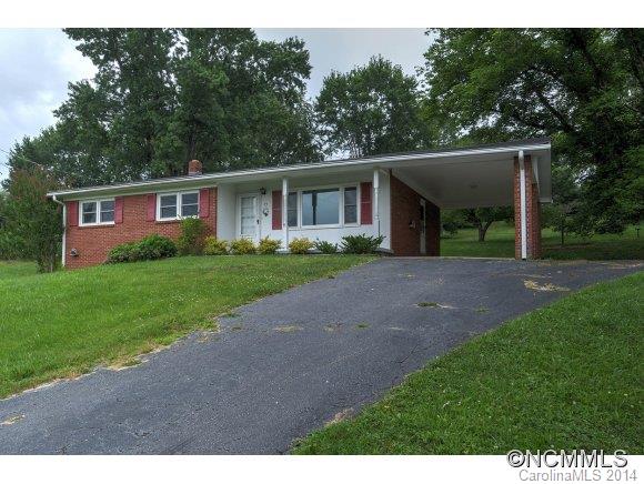 55 Lansing Lane Clyde NC 28721