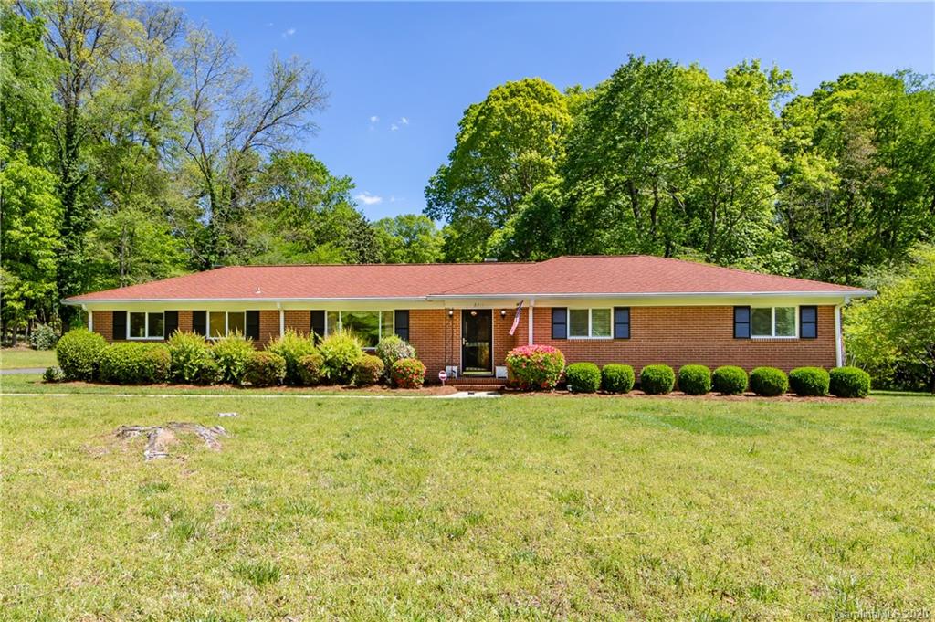 8211 Hickory Drive Charlotte NC 28215