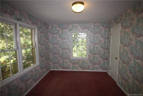 28 Allesarn Road Asheville NC 28804
