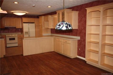 28 Allesarn Road Asheville NC 28804