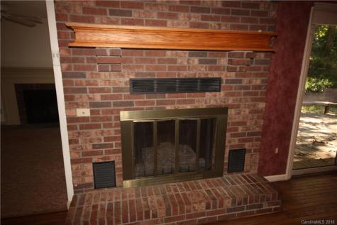 28 Allesarn Road Asheville NC 28804