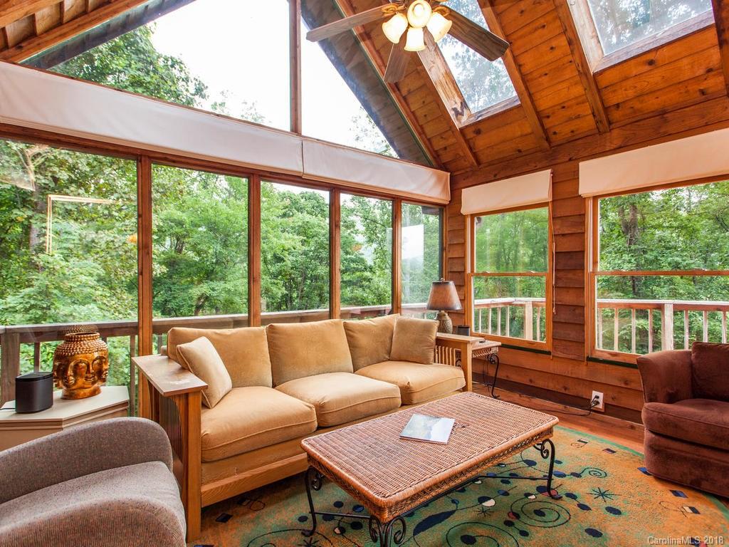 102 Weeping Cherry Forest Road Fairview NC 28730