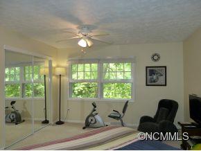 17 Riverbend Drive Asheville NC 28805