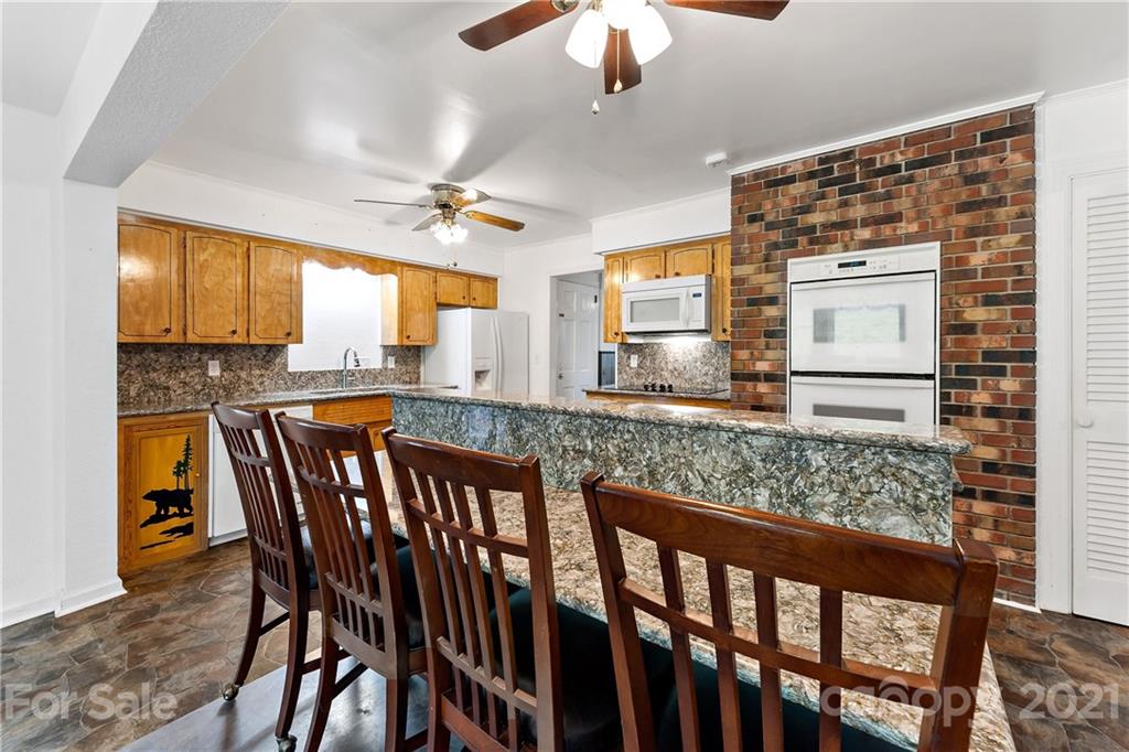 1039 Golf Course Road Old Fort NC 28762