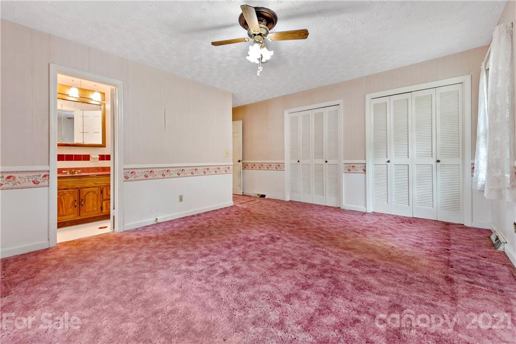 1039 Golf Course Road Old Fort NC 28762