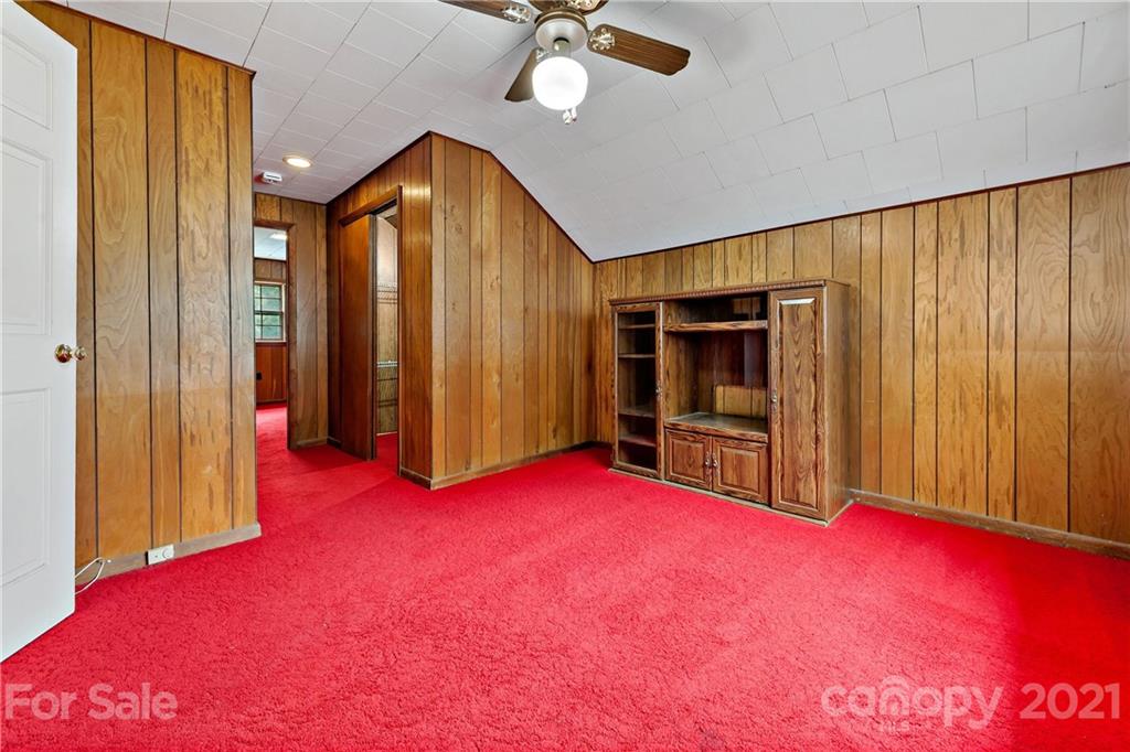 1039 Golf Course Road Old Fort NC 28762