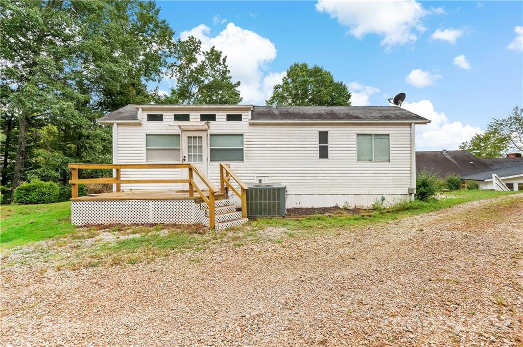 1039 Golf Course Road Old Fort NC 28762