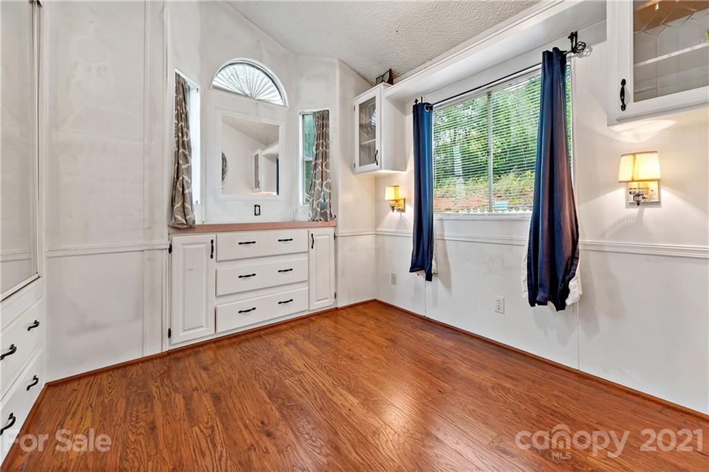 1039 Golf Course Road Old Fort NC 28762