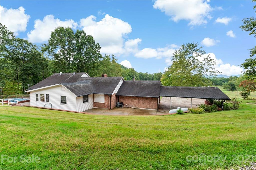 1039 Golf Course Road Old Fort NC 28762