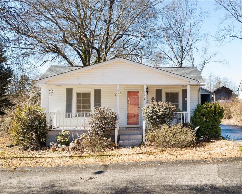 1337 N Rhyne Street Gastonia NC 28054