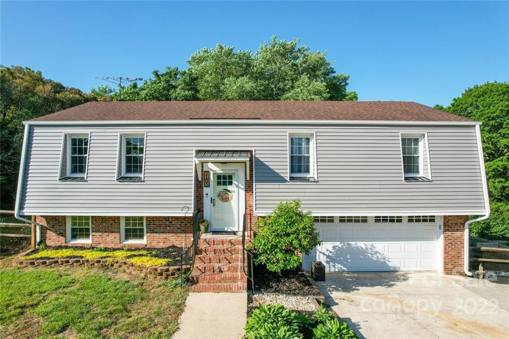 2105 Stallings Road Harrisburg NC 28075