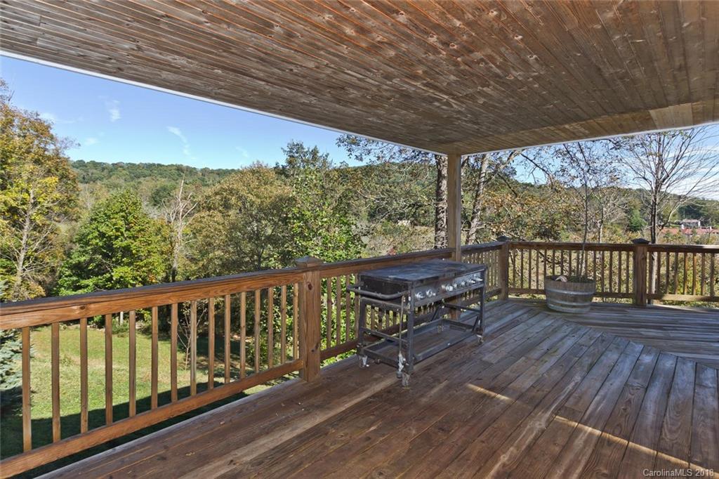 125 Holcombe Cove Road Candler NC 28715