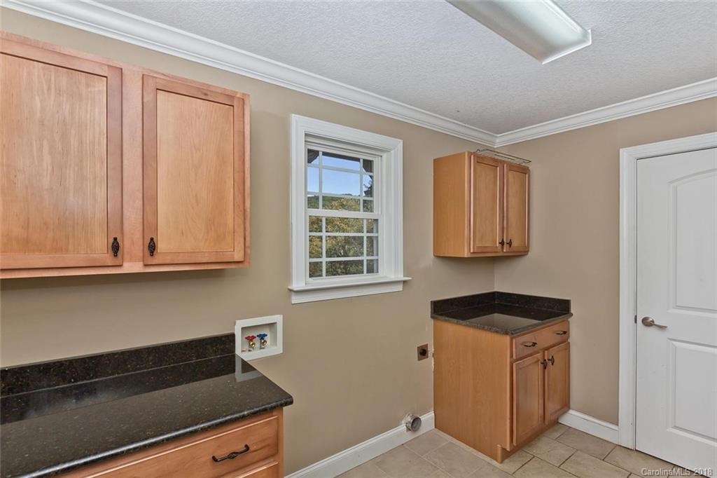 125 Holcombe Cove Road Candler NC 28715