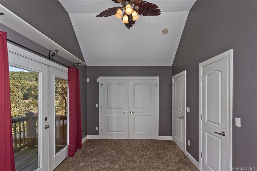 125 Holcombe Cove Road Candler NC 28715